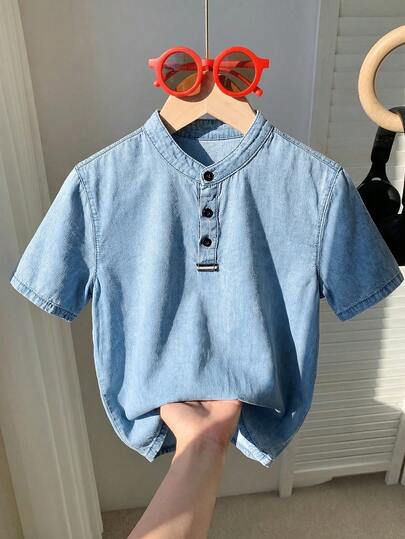 SHEIN ملابس علوية كاجوال قصير الأكمام بياقة واقفة مريح وفضفاض من الجينز الأزرق الفاتح للأطفال والمراهقين، ملابس يومية للأطفال والمراهقين من الربيع إلى الصيف، ملابس للمهرجانات والملابس الشارعية