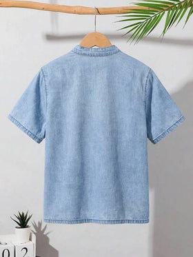 SHEIN ملابس علوية كاجوال قصير الأكمام بياقة واقفة مريح وفضفاض من الجينز الأزرق الفاتح للأطفال والمراهقين، ملابس يومية للأطفال والمراهقين من الربيع إلى الصيف، ملابس للمهرجانات والملابس الشارعية