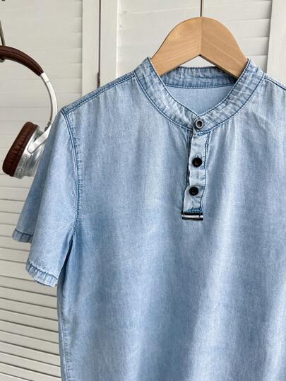 SHEIN ملابس علوية كاجوال قصير الأكمام بياقة واقفة مريح وفضفاض من الجينز الأزرق الفاتح للأطفال والمراهقين، ملابس يومية للأطفال والمراهقين من الربيع إلى الصيف، ملابس للمهرجانات والملابس الشارعية