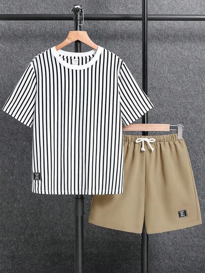 SHEIN مجموعة قصيرة بأكمام قصيرة مخططة للأولاد المراهقين 2 قطعة، طراز شارع بانك روك بريبي للارتداء اليومي، الحفلات، مهرجانات الموسيقى، مناسبة للربيع/الصيف