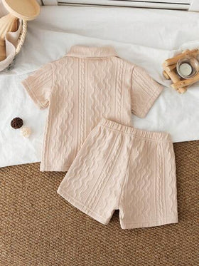 SHEIN Vintaside Kids ملابس أطفال حديثي الولادة إلى عام واحد، بلوزة كم قصير وشورت بلون المشمش، قماش ذو ملمس مناسب لارتداء الأطفال في الصيف، يضيف ملمسًا وجودة إلى الملابس