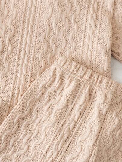 SHEIN Vintaside Kids ملابس أطفال حديثي الولادة إلى عام واحد، بلوزة كم قصير وشورت بلون المشمش، قماش ذو ملمس مناسب لارتداء الأطفال في الصيف، يضيف ملمسًا وجودة إلى الملابس