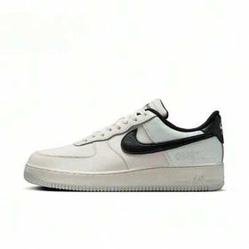 Nike حذاء رياضي كلاسيكي AIR FORCE 1 GTX للرجال