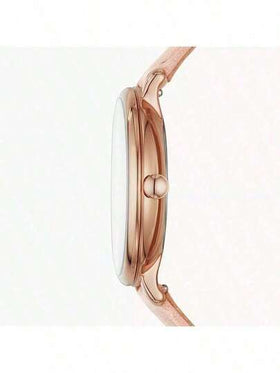 Fossil ساعة نسائية ذات إطار وردي ذهبي ثلاثي الأبعاد بعقارب ذات أرقام رومانية أنيقة وقرص من الأم اللؤلؤ، مع سوار جلد وردي أصلي. هدية رائعة للمرأة.