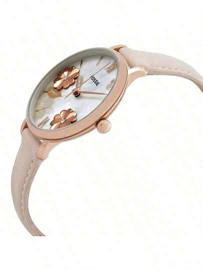 Fossil ساعة نسائية ذات إطار وردي ذهبي ثلاثي الأبعاد بعقارب ذات أرقام رومانية أنيقة وقرص من الأم اللؤلؤ، مع سوار جلد وردي أصلي. هدية رائعة للمرأة.