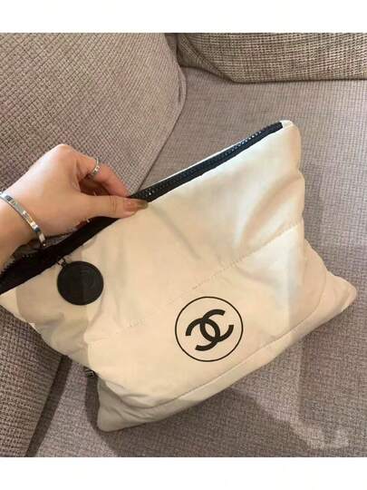CHANEL حقيبة مكياج قابلة للطي سعة كبيرة - تصميم كلاسيكي مبطن، حقيبة أدوات تجميل مقاومة للماء، مجموعة هدايا سفر فاخرة