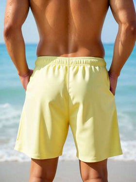 Manfinity Swimmode شورت شاطئ للرجال بخصر رباط وجيوب بطبعة أشجار النخيل