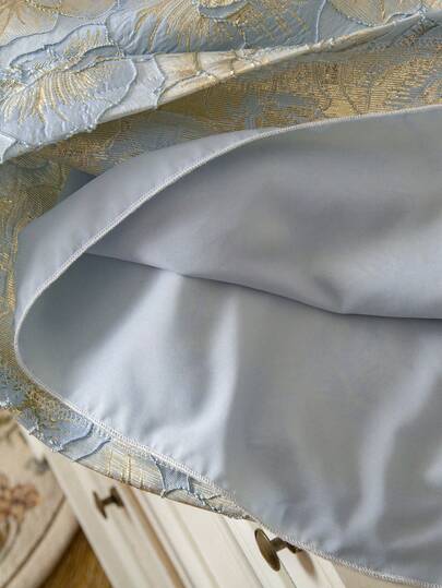 Glamorique Kids فستان حفلة أنيق للفتاة الصغيرة بياقة مستديرة وأكمام بتلات مطبوع بنقشة الجاكار الزهرية