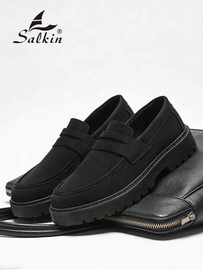 Salkin أحذية لوفر رجالية مصممة بشكل بسيط، أحذية كاجوال سهلة الارتداء، ذات نعل سميك، من الجلد المخمل في موحد اللون ناعمة. رفاهية ميسورة التكلفة للحياة المعاصرة. أحذية رسمية مريحة ذات أصابع مستديرة، أنيقة وأنيقة للرجال في الأعمال مع نعل مطاطي للمشي اليومي،