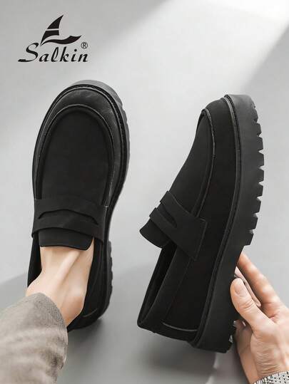 Salkin أحذية لوفر رجالية مصممة بشكل بسيط، أحذية كاجوال سهلة الارتداء، ذات نعل سميك، من الجلد المخمل في موحد اللون ناعمة. رفاهية ميسورة التكلفة للحياة المعاصرة. أحذية رسمية مريحة ذات أصابع مستديرة، أنيقة وأنيقة للرجال في الأعمال مع نعل مطاطي للمشي اليومي،
