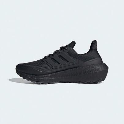حذاء رياضي رجالي من أديداس طراز ULTRABOOST LIGHT C.RDY، مبطن وخفيف الوزن وجيد التهوية، حذاء جري HP6414