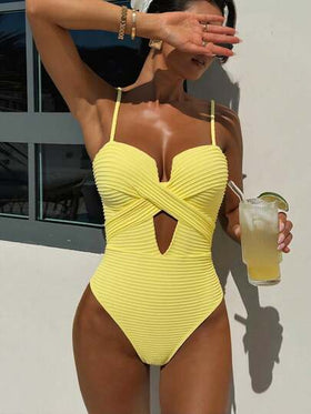 Swim SXY بدلة سباحة قطعة واحدة للنساء بتصميم متقاطع ذات لون واحد، مرفوعة من الأعلى، بدون سلك