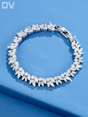 DV JEWELRY سوار فاخر مطلي بالذهب الأبيض مرصع بالزركونيا المكعبة، هدية مجوهرات أنيقة للنساء، مناسب للمواعدة والزفاف والحفلات والذكرى السنوية