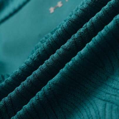 Under Armour جاكيت نسائي/ملابس خارجية، وصل حديثًا لعام 2026، جاكيت UA Halo Jacquard Knit، مريح وخفيف الوزن، مناسب للأنشطة الخارجية والرياضية اليومية، رقم الموديل 6011036-338