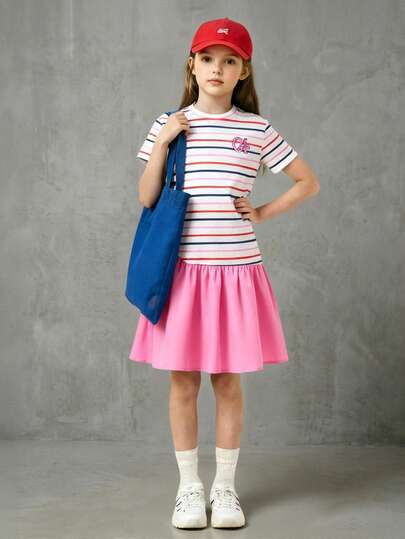 SHEIN Casuvi Kids فستان بنات مراهقات كاجوال مخطط مطرز بحرف CA غير متماثل اللحمات خط A، عصري للتجمعات، تصميم بسيط