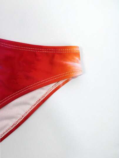 Manfinity Swimmode شورت سباحة ملون للرجال للعطلات الصيفية والشاطئ، ملابس سباحة رجالية جذابة وعصرية لحفلات الشاطئ والفخر