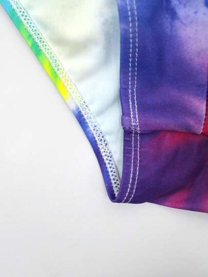 Manfinity Swimmode شورت سباحة ملون للرجال للعطلات الصيفية والشاطئ، ملابس سباحة رجالية جذابة وعصرية لحفلات الشاطئ والفخر