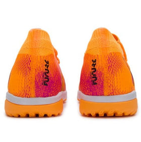 حذاء كرة قدم PUMA FUTURE 8 مريح ومتعدد الاستخدامات، للجنسين، برتقالي وأسود