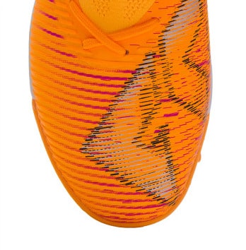 حذاء كرة قدم PUMA FUTURE 8 مريح ومتعدد الاستخدامات، للجنسين، برتقالي وأسود