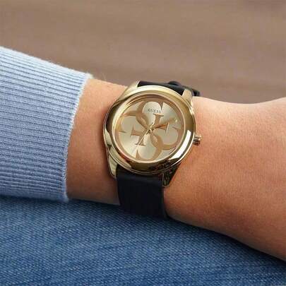 Guess ساعة يومية وهدية حفلة بسوار سيليكون أسود مع شعار مجدول ذهبي من ليدي جي W0911L3