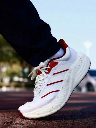 Adidas حذاء أديداس كوشنوفا للسفر، خفيف الوزن للغاية، مصنوع من قماش مريح، مناسب للجري على الطرق الوعرة، للجنسين، أبيض وأحمر