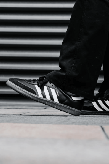 Adidas أديداس أورجينالز سامبا أو جي، أعلى ناعم، مناسب للارتداح، أحذية رياضية عالية منخفضة، يناسب الجنسين