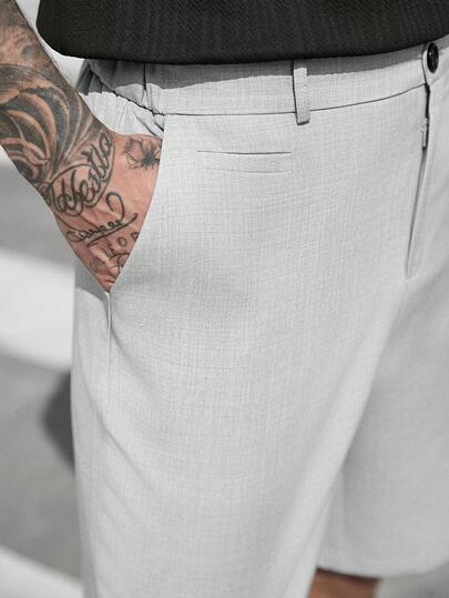 Manfinity CasualCool شورت رجالي كاجوال بجيب مائل، شورت رسمي للأعمال، فضفاض، طول الركبة، بارد، لون أحادي، طراز صيفي أساسي