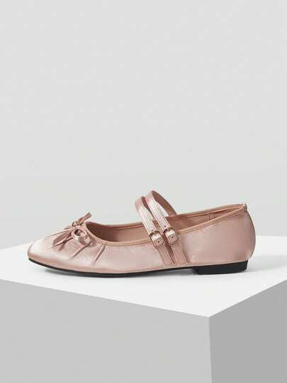MOTF أحذية باليه ذات لون أساسي أنيق للنساء مع زخرفة فيونكة وأشرطة مزدوجة للإبزيم، مناسبة للتنقل اليومي في عيد الميلاد