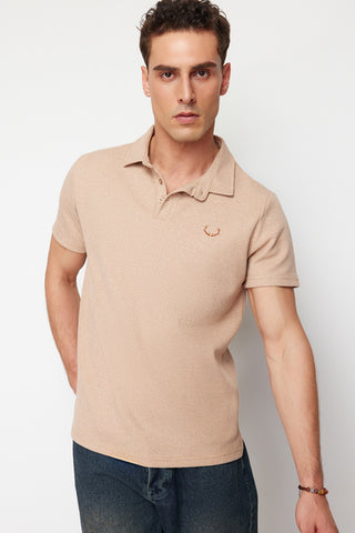 تي شيرت جملي بياقة بولو مع تفاصيل مطرزة - TMNSS24PO00046