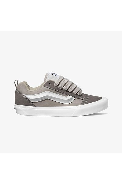 حذاء رياضي Knu Skool باللون الرمادي للجنسين VANS