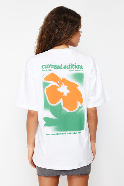 تي شيرت محبوك أبيض 100٪ قطن من الخلف والأمام كبير الحجم / نمط واسع TWOSS24TS00056