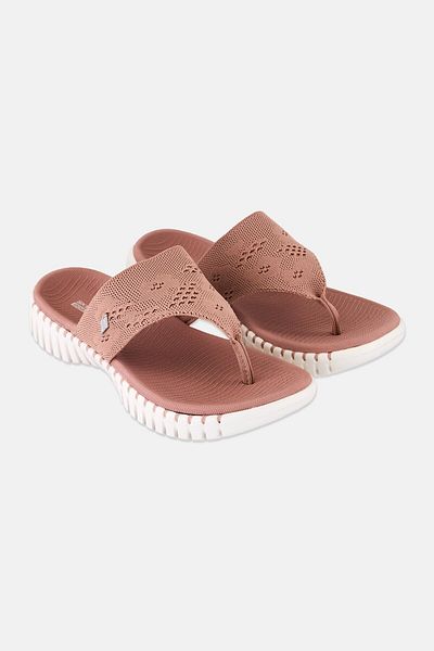 صندل Go Walk Smart سهل الارتداء للنساء، لون وردي باهت Skechers
