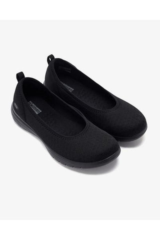 BBK 138360 -حذاء رياضي أسود من BBK Skechers