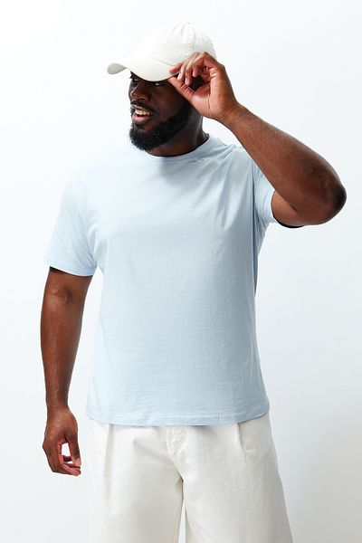 تي شيرت قطني أساسي مريح مقاس كبير باللون الأزرق الفاتح - TMNSS23TS00132