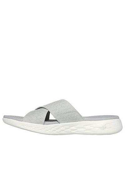 140790 - حذاء رياضي رمادي موديل رمادي Skechers