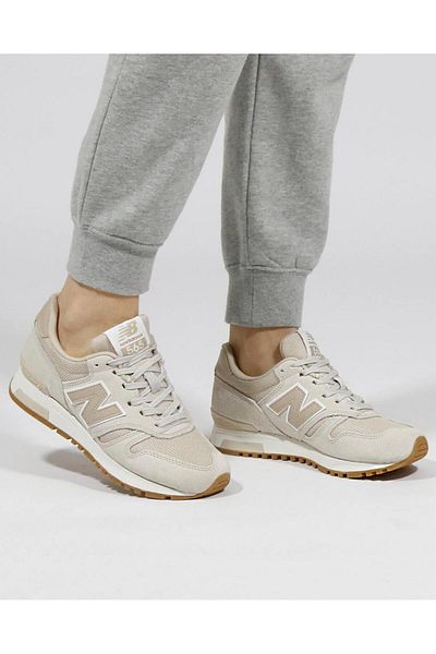 حذاء رياضي كاجوال للجنسين باللون البيج Ml565 New Balance