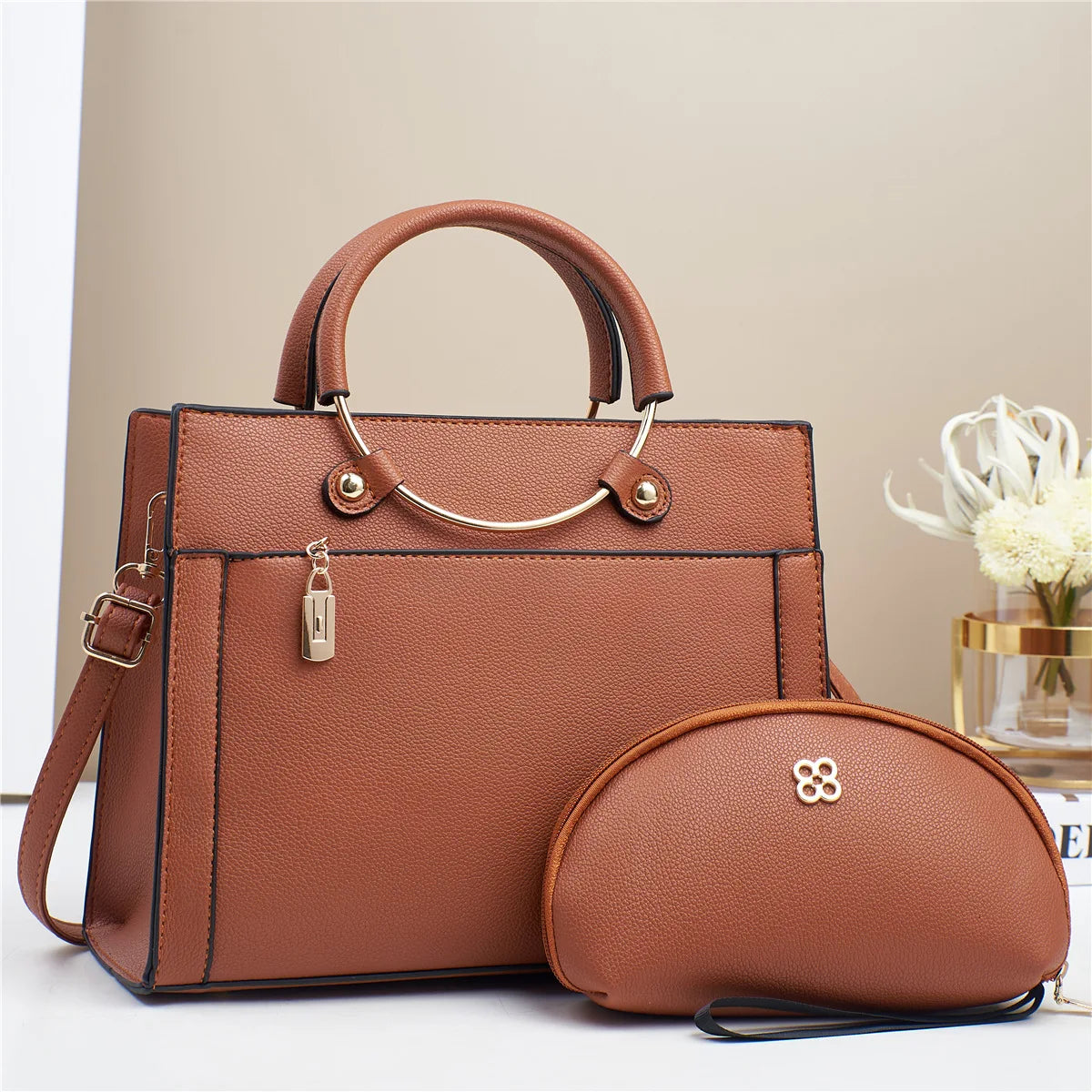 شنطة جلد مميزة للنساء - 2024 Fashion Ladies Shoulder Bags Set La