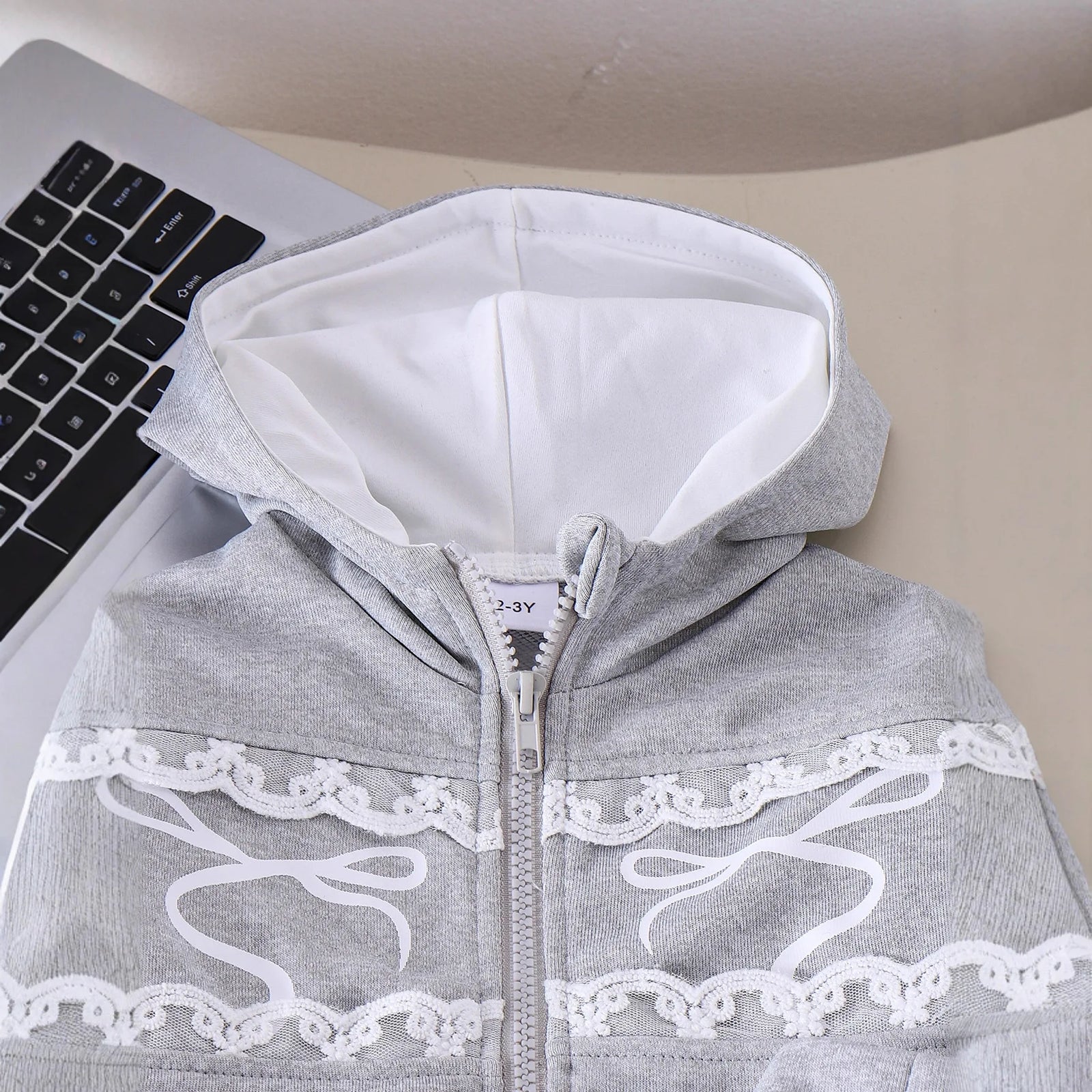 موضة 2025 خريف/شتاء جديد بنات' طقم pattern hat zipper sweatshirt with قصير جيب طقم قطعتين
