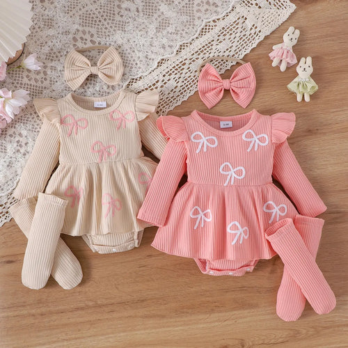 موضة 2025 european american cute ستايل fly كم baby coat pit bow embroidery floral cotton fart coat طقم socks hair band