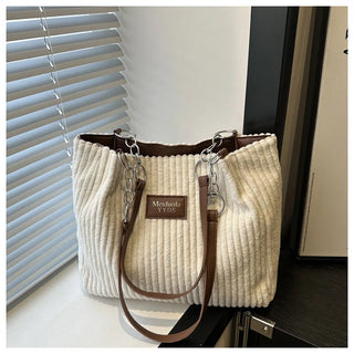 شنطة كروس مميزة للنساء - 2025 New Arrival Fashion Big Sizes Bags