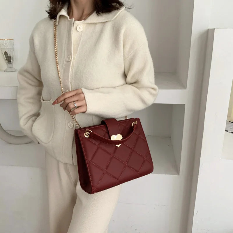 شنطة كتف كاجوال للنساء - 2025 New Trendy Fashion Hand Bag Heart L