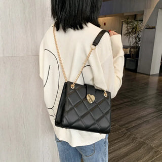 شنطة كتف كاجوال للنساء - 2025 New Trendy Fashion Hand Bag Heart L