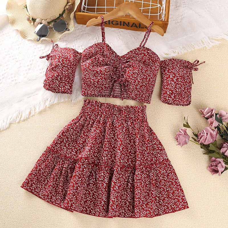 موضة 2025 صيف بنات clothing طقم جديد cross-border floral overskirt with بليسيه أكمام قصيرة jacket and suspenders
