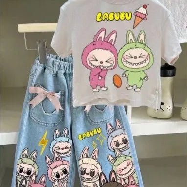 موضة 2025 صيف جديد cartoon print كاجوال ستايل أكمام قصيرة bow دينم pants children's two-piece بدلة