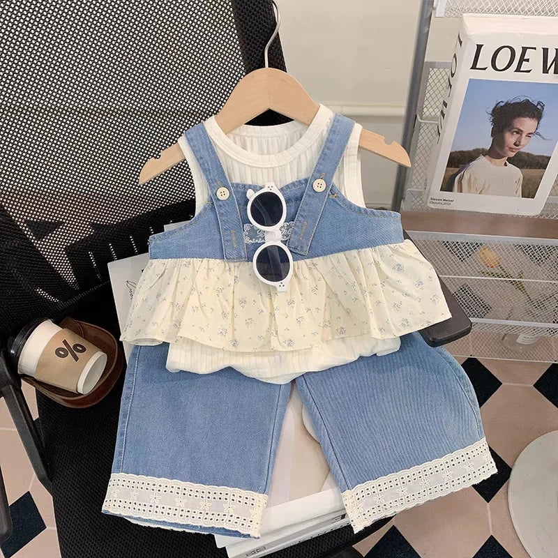 موضة 2025 صيف جديد women's children's كاجوال solid clothing دينم stitching belt bottoming shirt pants cute three-piece treasure 4t