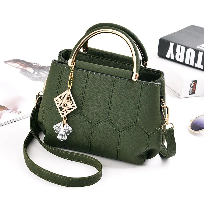 شنطة كتف شيك للنساء - 2025 Wholesale Fashion Trends Woman Embr