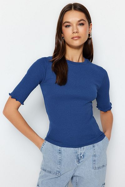 بلوزة محبوكة قابلة للتمدد برقبة دائرية TWOSS23BZ00025