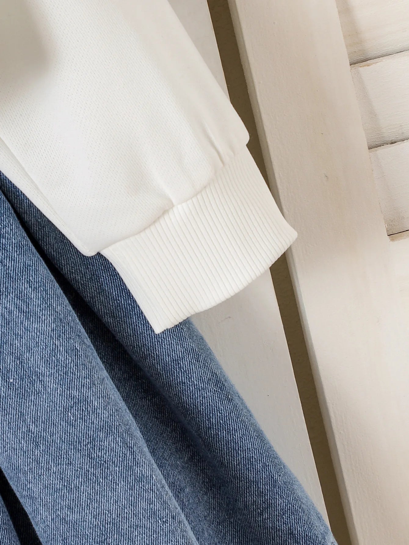 خريف and شتاء جديد women's and children's طقم، bow white أكمام طويلةd sweatshirt with بليسيه دينم جيب طقم قطعتين