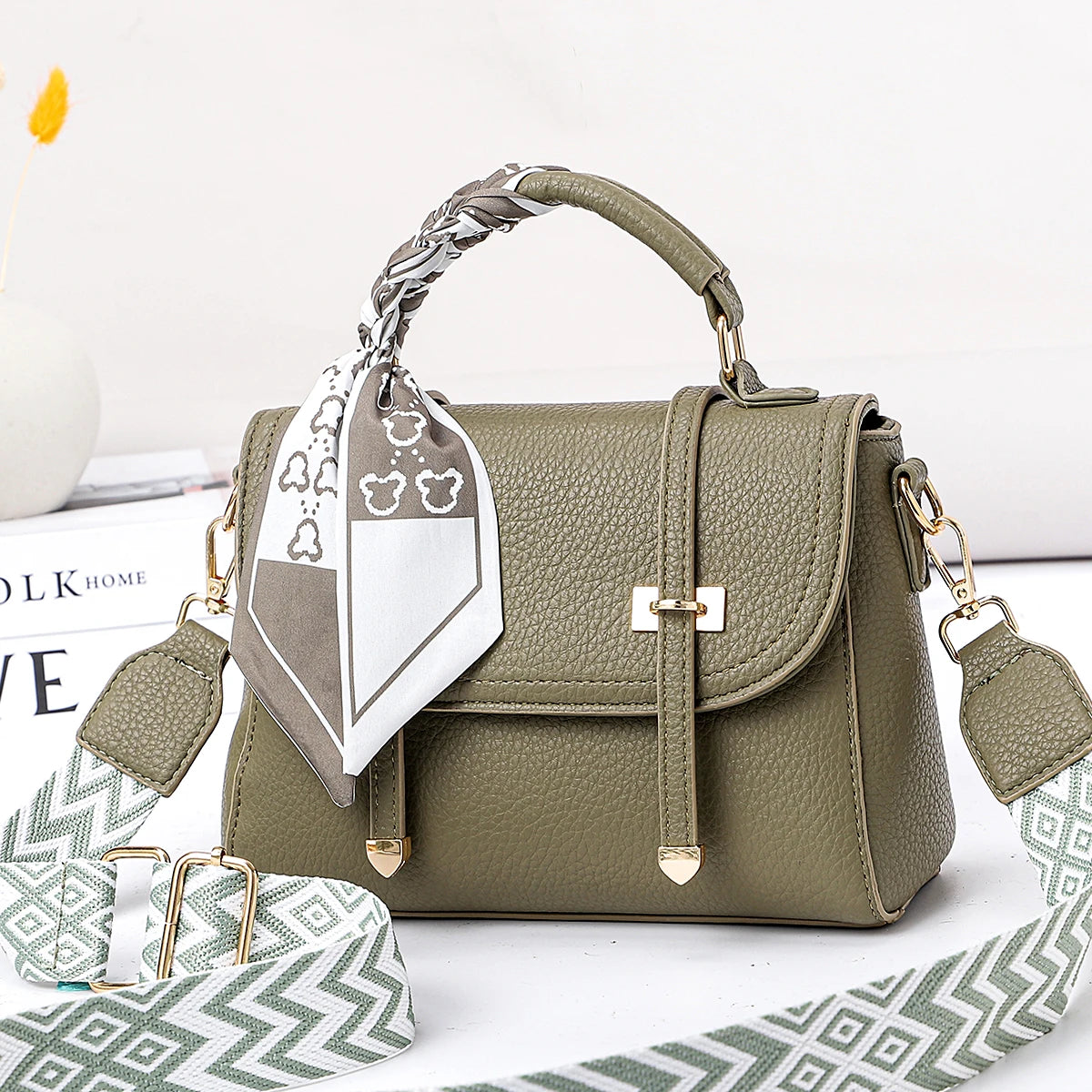 شنطة كروس فاخرة للنساء - Fashion Small Women Mini Shoulder Messen