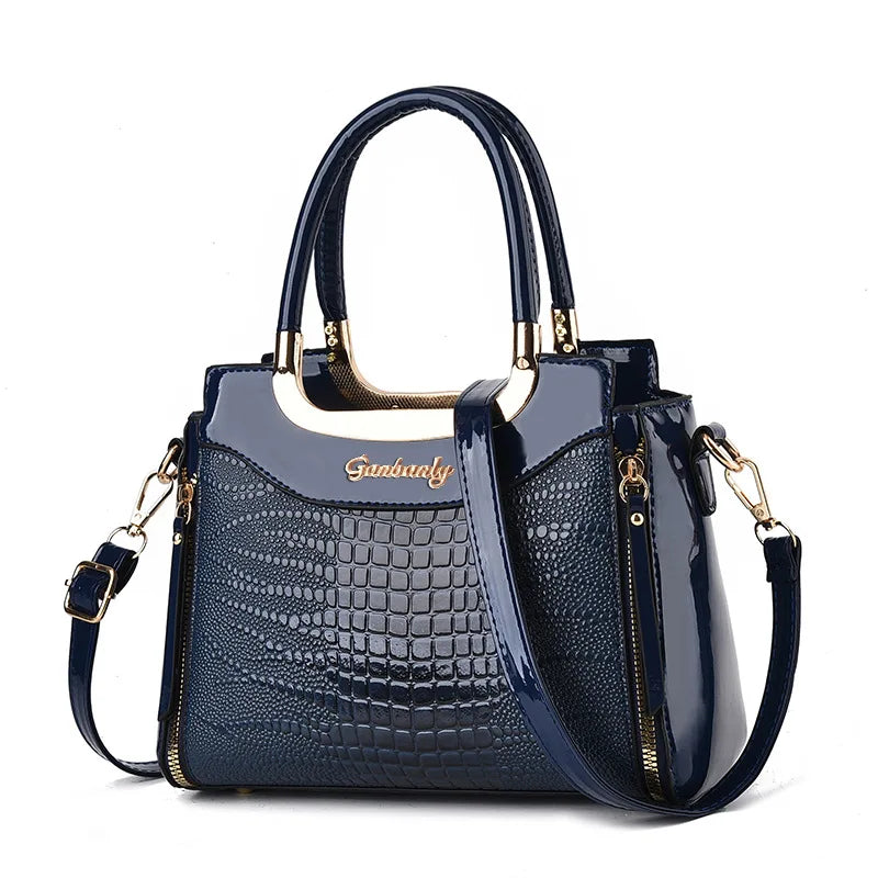 شنطة صغيرة عملية للنساء - 2023 High Quality Designer Handbags Famo